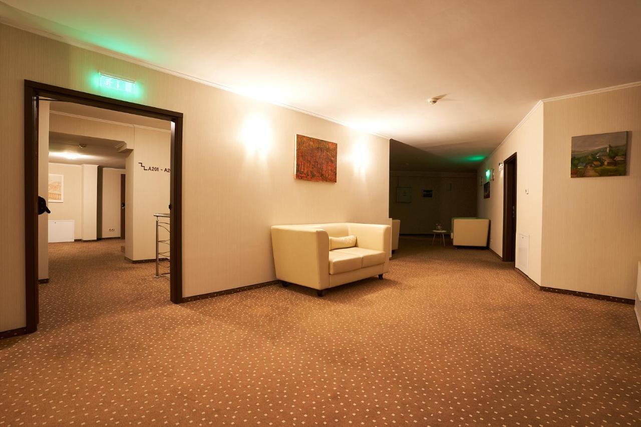 Petrodava One Piatra Neamt Exterior photo