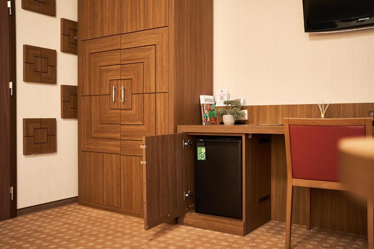 Petrodava One Piatra Neamt Exterior photo