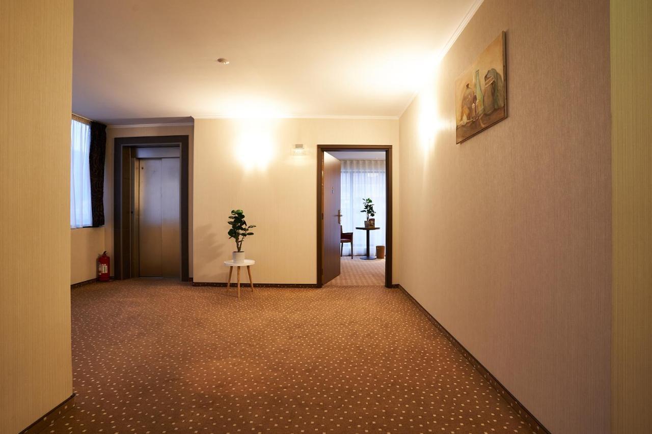 Petrodava One Piatra Neamt Exterior photo